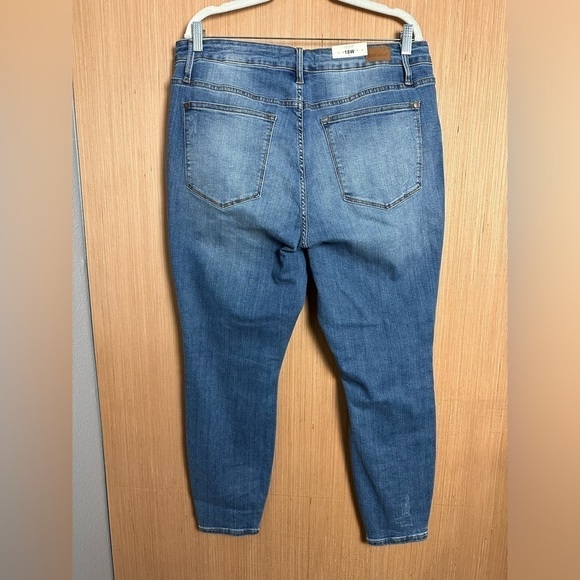 JUDY BLUE NWT Lemon Patch High Waist Skinny Jeans, Size 18W (v) - Picture 4 of 9